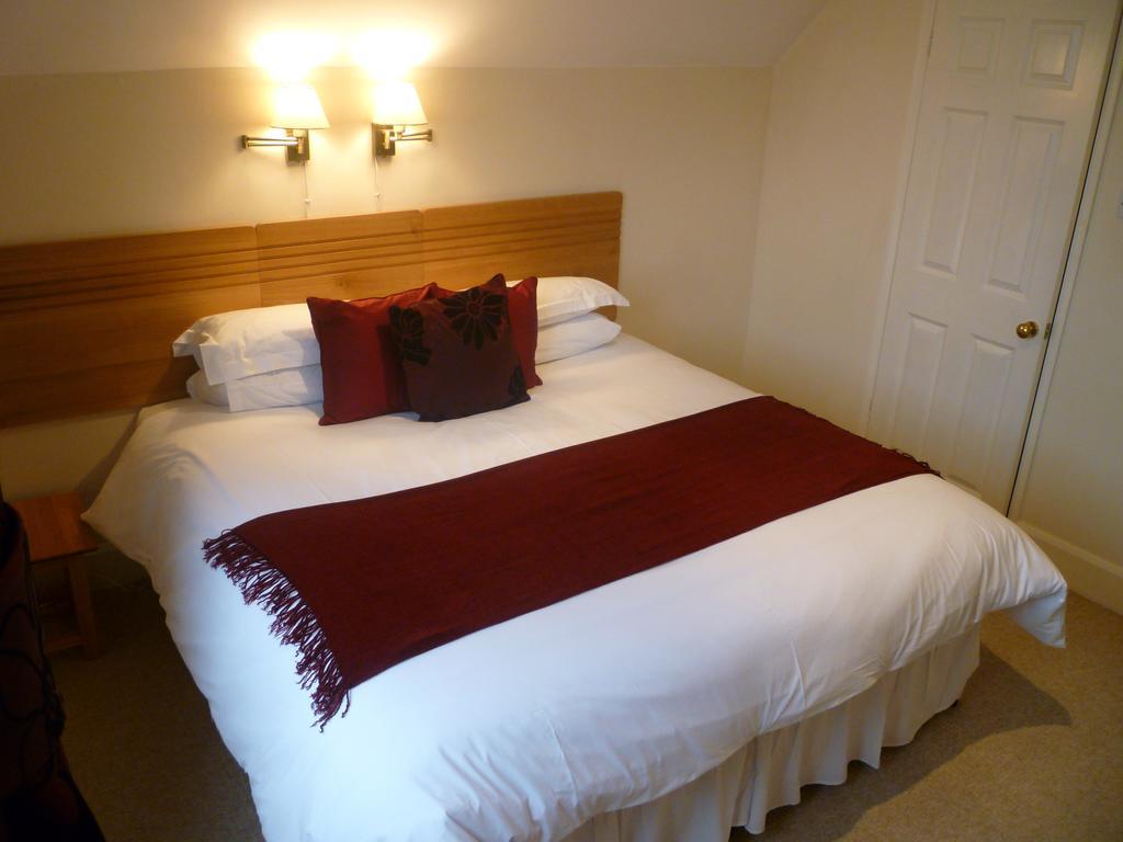 Treetops Guest House Banbury Exterior foto